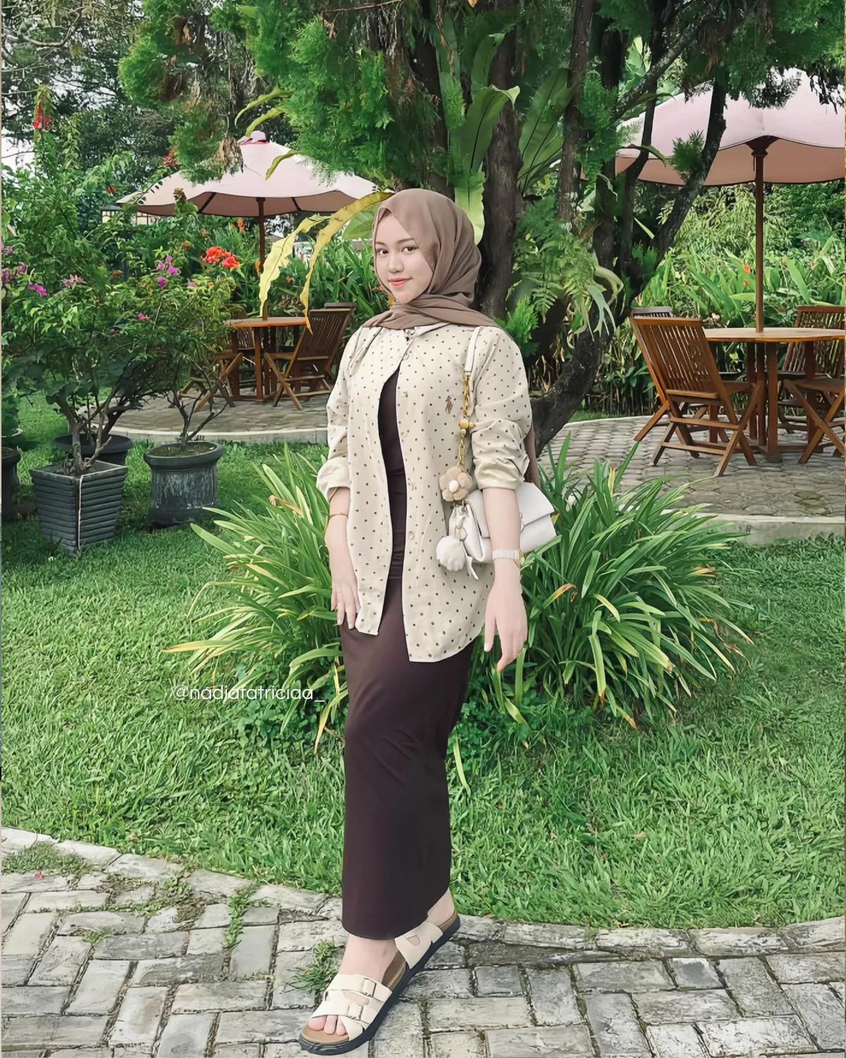 Inspirasi outfit main ke taman