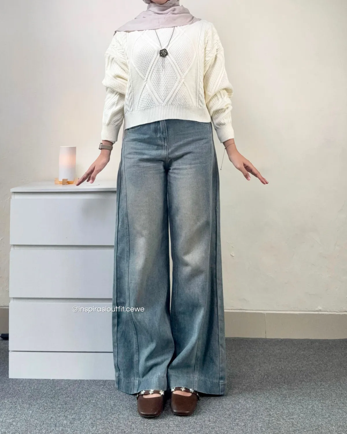 inspirasi outfit pakai sweater 